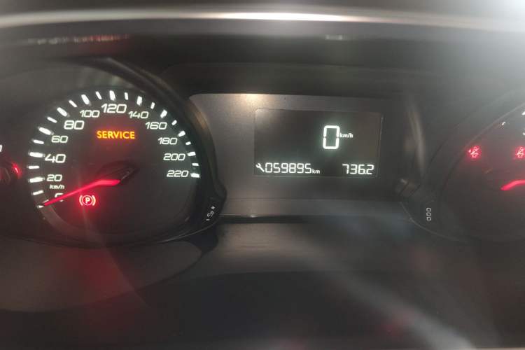 Used Peugeot 308 2016 1.6L Manual Fashion Edition Odometer Close Up