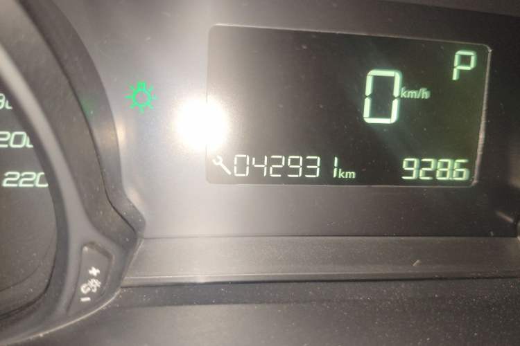 Used Peugeot 308 2016 1.6L Automatic Fashion Edition Odometer Close Up
