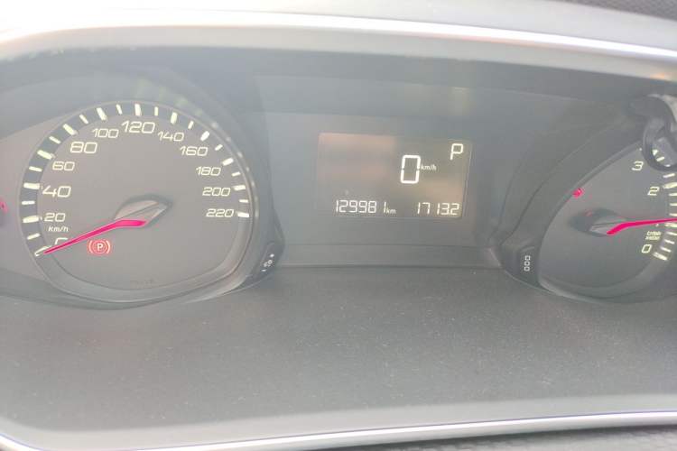 Used Peugeot 308 2016 1.6L Automatic Luxury Edition Odometer Close Up