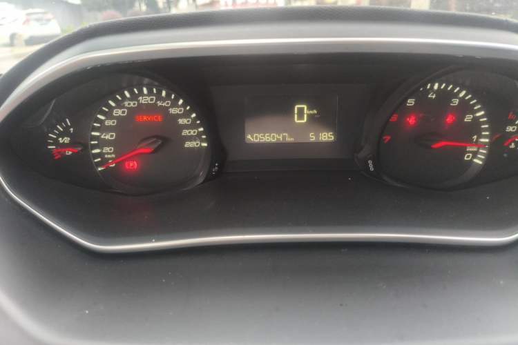 Used Peugeot 308 2016 1.6L Manual Fashion Edition Odometer Close Up