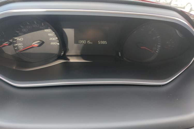 Used Peugeot 308 2016 1.6L Manual Fashion Edition Odometer Close Up