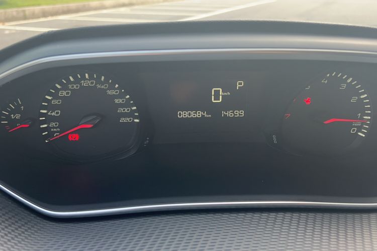 Used Peugeot 308 2016 1.6L Automatic Luxury Edition Odometer Close Up