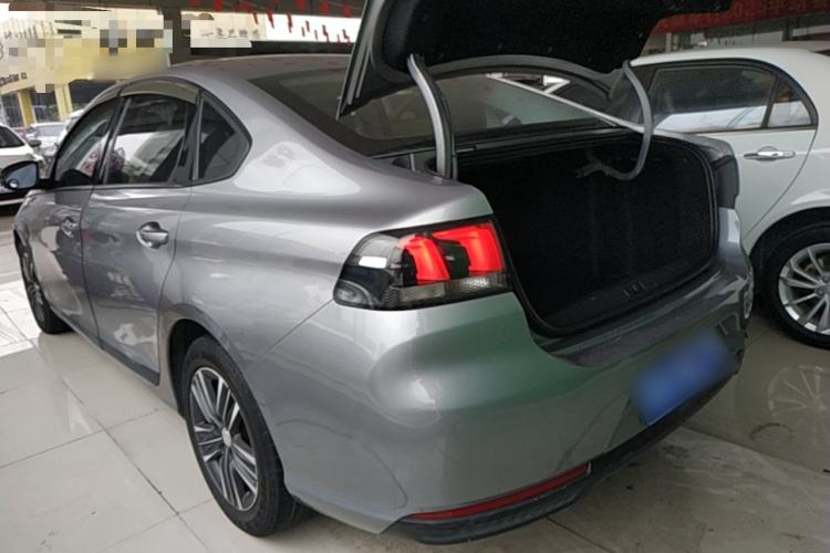 Used Peugeot 308 2016 1.6L Manual Fashion Edition Rear Left 45 Deg
