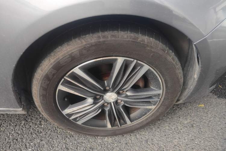 Used Peugeot 308 2016 1.6L Automatic Fashion Edition Right Front Wheel Hub