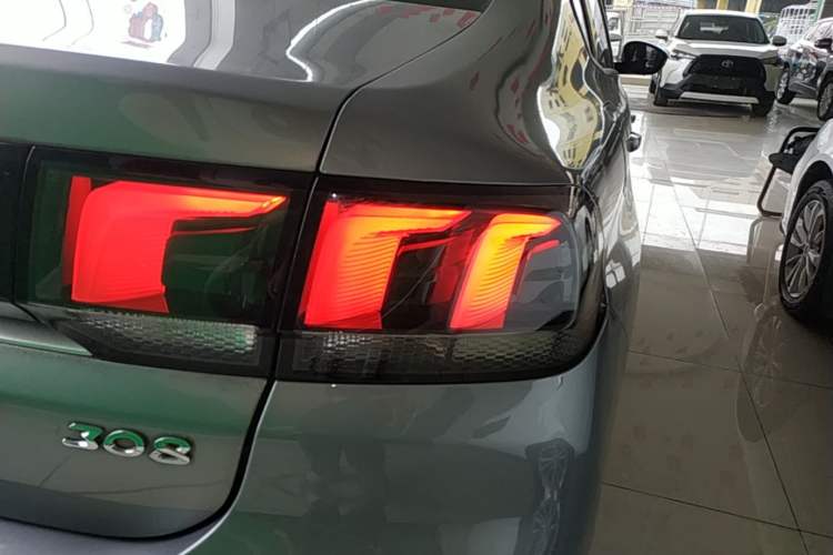 Used Peugeot 308 2016 1.6L Manual Fashion Edition Right Rear Taillight