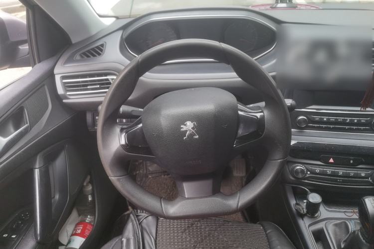 Used Peugeot 308 2016 1.6L Manual Fashion Edition Steering Wheel