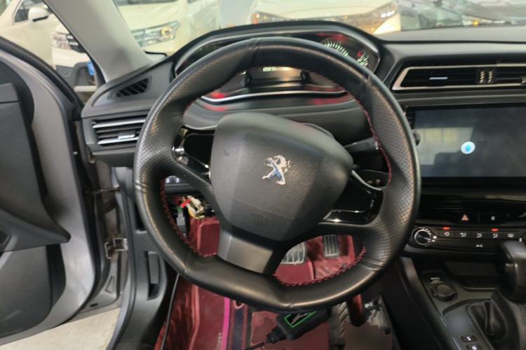 Used Peugeot 308 2016 1.6L Automatic Fashion Edition Steering Wheel