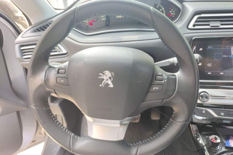 Used Peugeot 308 2016 1.6L Automatic Luxury Edition Steering Wheel
