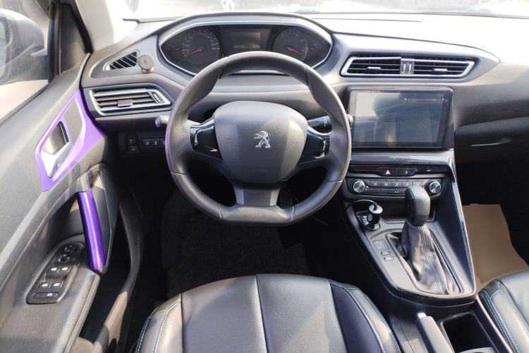 Used Peugeot 308 2016 1.6L Automatic Fashion Edition Steering Wheel