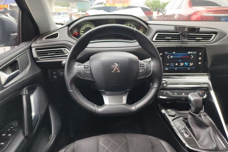 Used Peugeot 308 2016 1.6L Automatic Luxury Edition Steering Wheel