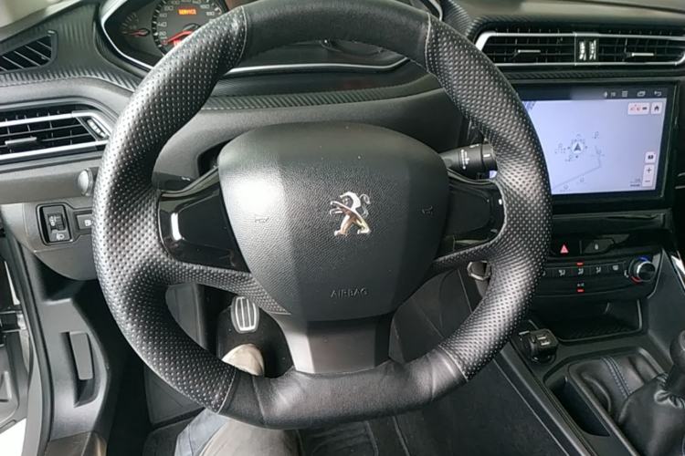 Used Peugeot 308 2016 1.6L Manual Fashion Edition Steering Wheel