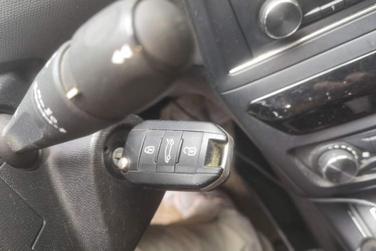 Used Peugeot 308 2016 1.6L Manual Fashion Edition Vehicle Key