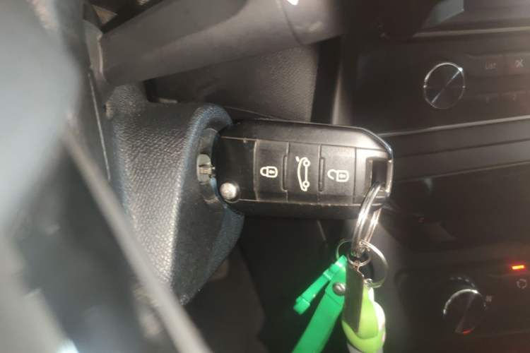 Used Peugeot 308 2016 1.6L Manual Fashion Edition Vehicle Key
