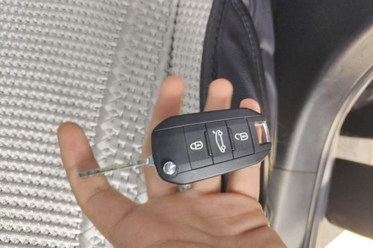 Used Peugeot 308 2016 1.6L Automatic Luxury Edition Vehicle Key