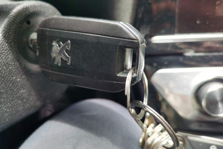 Used Peugeot 308 2016 1.6L Automatic Luxury Edition Vehicle Key