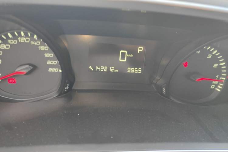 Used Peugeot 308 2016 1.6L Automatic Luxury Edition Odometer Close Up