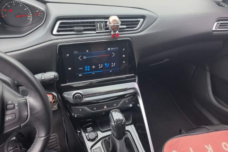 Used Peugeot 308 2016 230THP Automatic Luxury Edition Audio And AC Panel