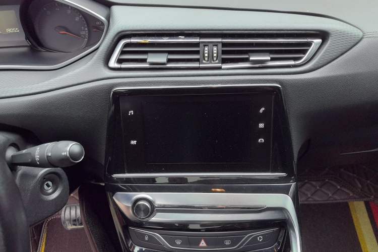 Used Peugeot 308 2016 230THP Automatic Luxury Edition Audio And AC Panel