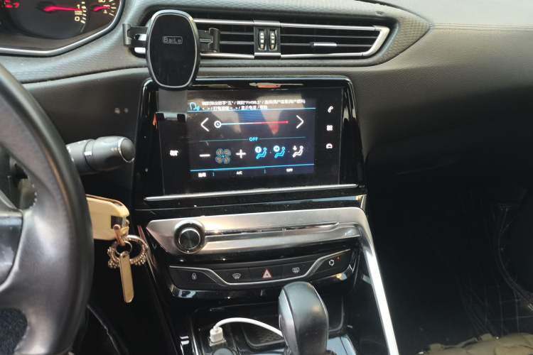Used Peugeot 308 2016 1.6L Automatic Luxury Edition Audio And AC Panel