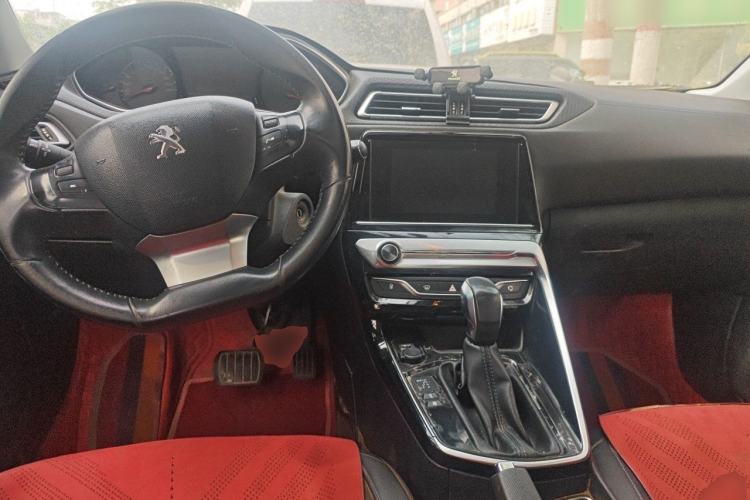 Used Peugeot 308 2016 1.6L Automatic Luxury Edition Center Console