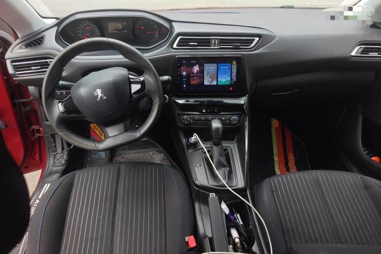Used Peugeot 308 2016 1.6L Automatic Fashion Edition Center Console