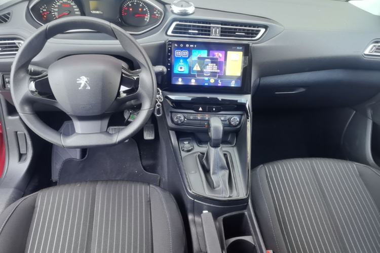 Used Peugeot 308 2016 1.6L Automatic Fashion Edition Center Console