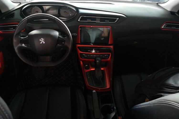 Used Peugeot 308 2016 1.6L Automatic Fashion Edition Center Console