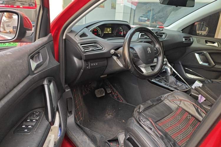 Used Peugeot 308 2016 1.6L Automatic Luxury Edition Driver Seat