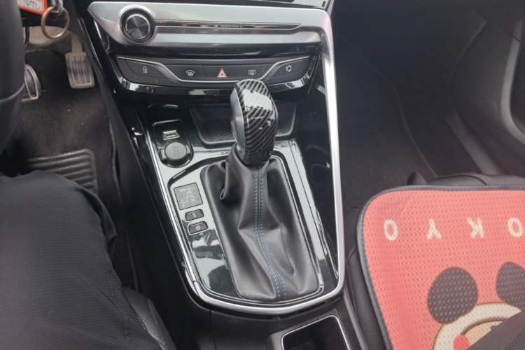 Used Peugeot 308 2016 230THP Automatic Luxury Edition Gear Lever