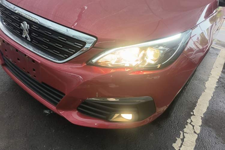 Used Peugeot 308 2016 230THP Automatic Luxury Edition Left Front Headlight