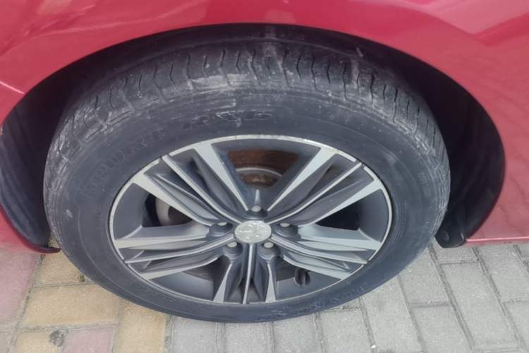 Used Peugeot 308 2016 1.6L Automatic Fashion Edition Left Front Wheel Hub