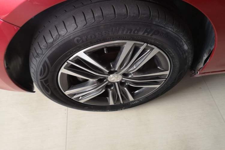 Used Peugeot 308 2016 1.6L Automatic Fashion Edition Left Front Wheel Hub