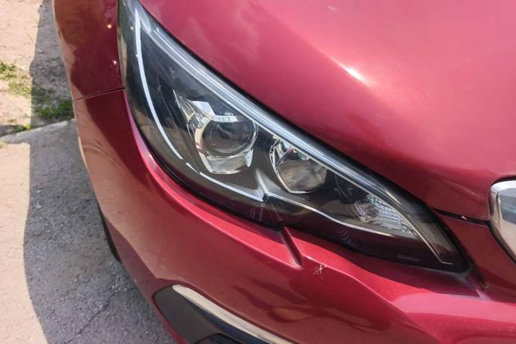 Used Peugeot 308 2016 1.6L Automatic Luxury Edition Right Front Headlight