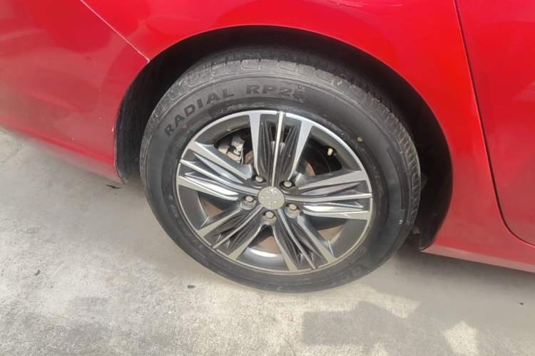 Used Peugeot 308 2016 1.6L Automatic Luxury Edition Right Rear Wheel Hub