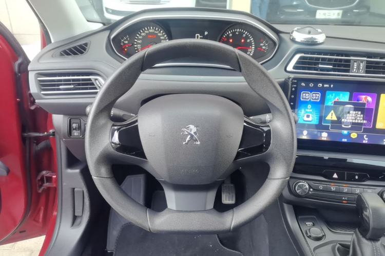 Used Peugeot 308 2016 1.6L Automatic Fashion Edition Steering Wheel