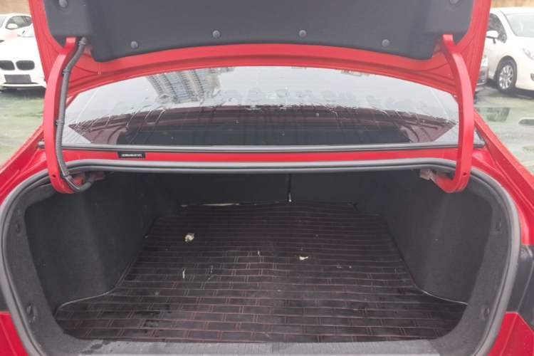 Used Peugeot 308 2016 230THP Automatic Luxury Edition Trunk
