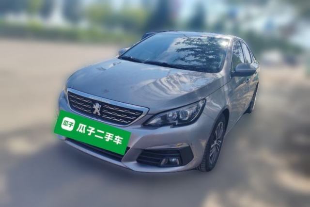 Ojetý Peugeot 308 2016 230THP Automatic Luxury Edition