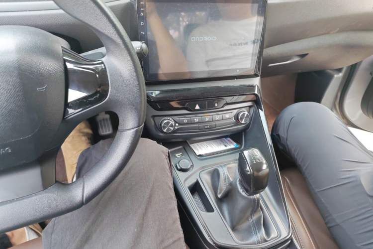 Used Peugeot 308 2016 1.6L Manual Fashion Edition Audio And AC Panel