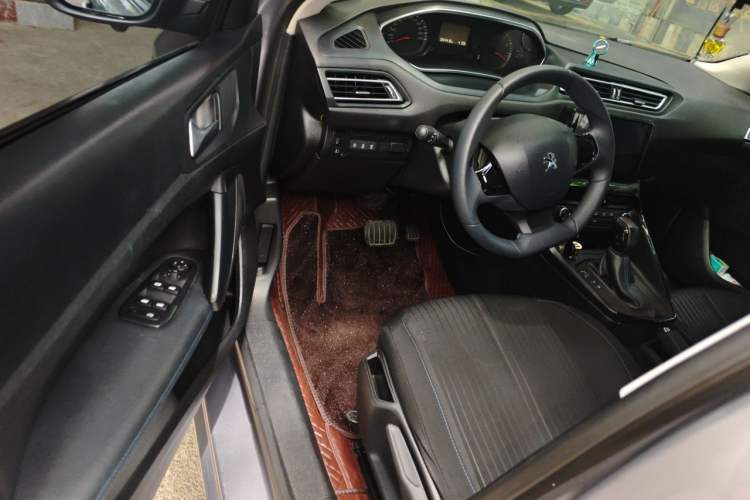 Used Peugeot 308 2016 1.6L Automatic Fashion Edition Driver Seat
