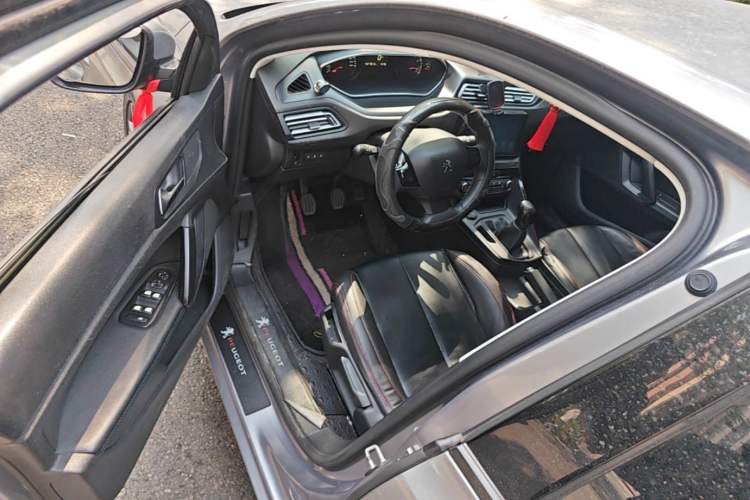 Used Peugeot 308 2016 1.6L Manual Fashion Edition Driver Seat