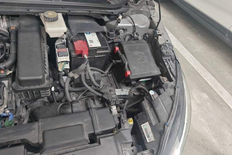 Used Peugeot 308 2016 1.6L Automatic Luxury Edition Engine Bay Left