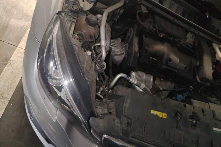 Used Peugeot 308 2016 1.6L Automatic Luxury Edition Engine Bay Right