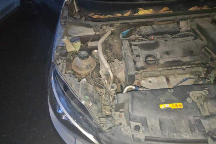 Used Peugeot 308 2016 1.6L Automatic Luxury Edition Engine Bay Right