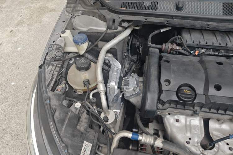 Used Peugeot 308 2016 1.6L Automatic Luxury Edition Engine Bay Right