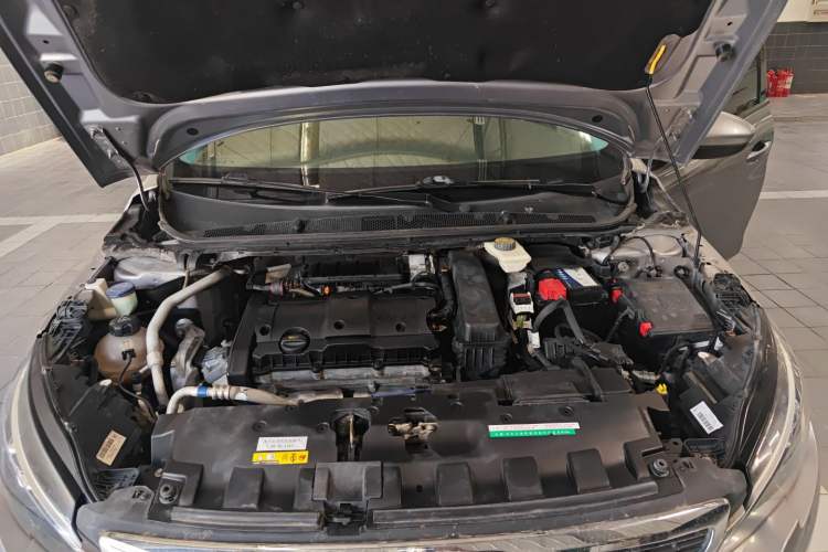 Used Peugeot 308 2016 1.6L Manual Fashion Edition Engine Bay