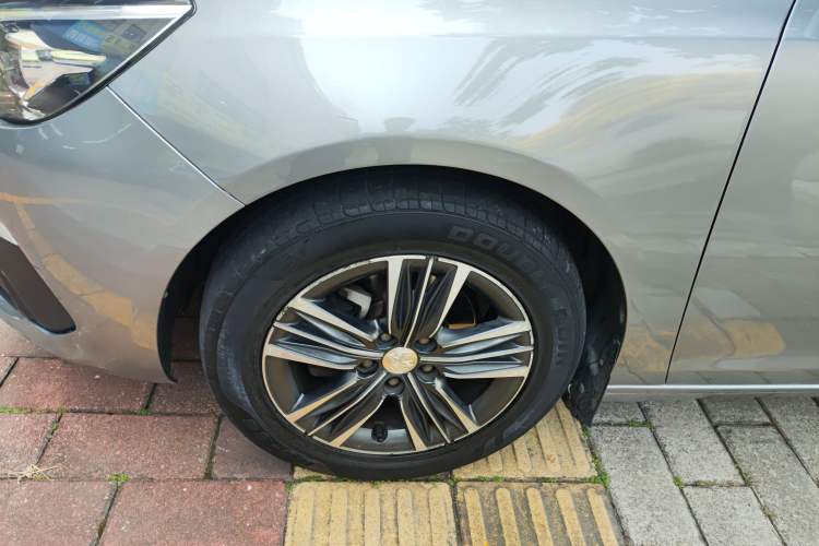 Used Peugeot 308 2016 1.6L Automatic Fashion Edition Exterior 3