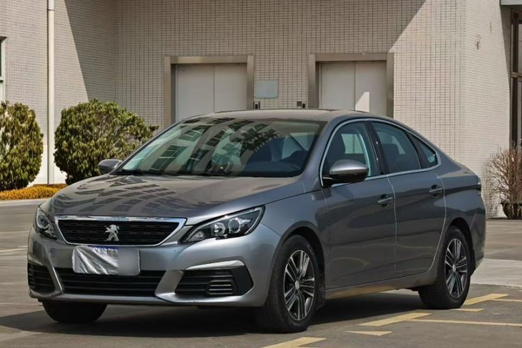 Used Peugeot 308 2016 1.6L Automatic Fashion Edition Exterior 5