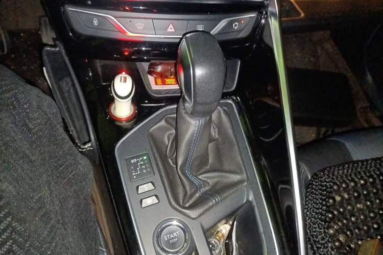 Used Peugeot 308 2016 350THP Automatic Prestige Edition Gear Lever