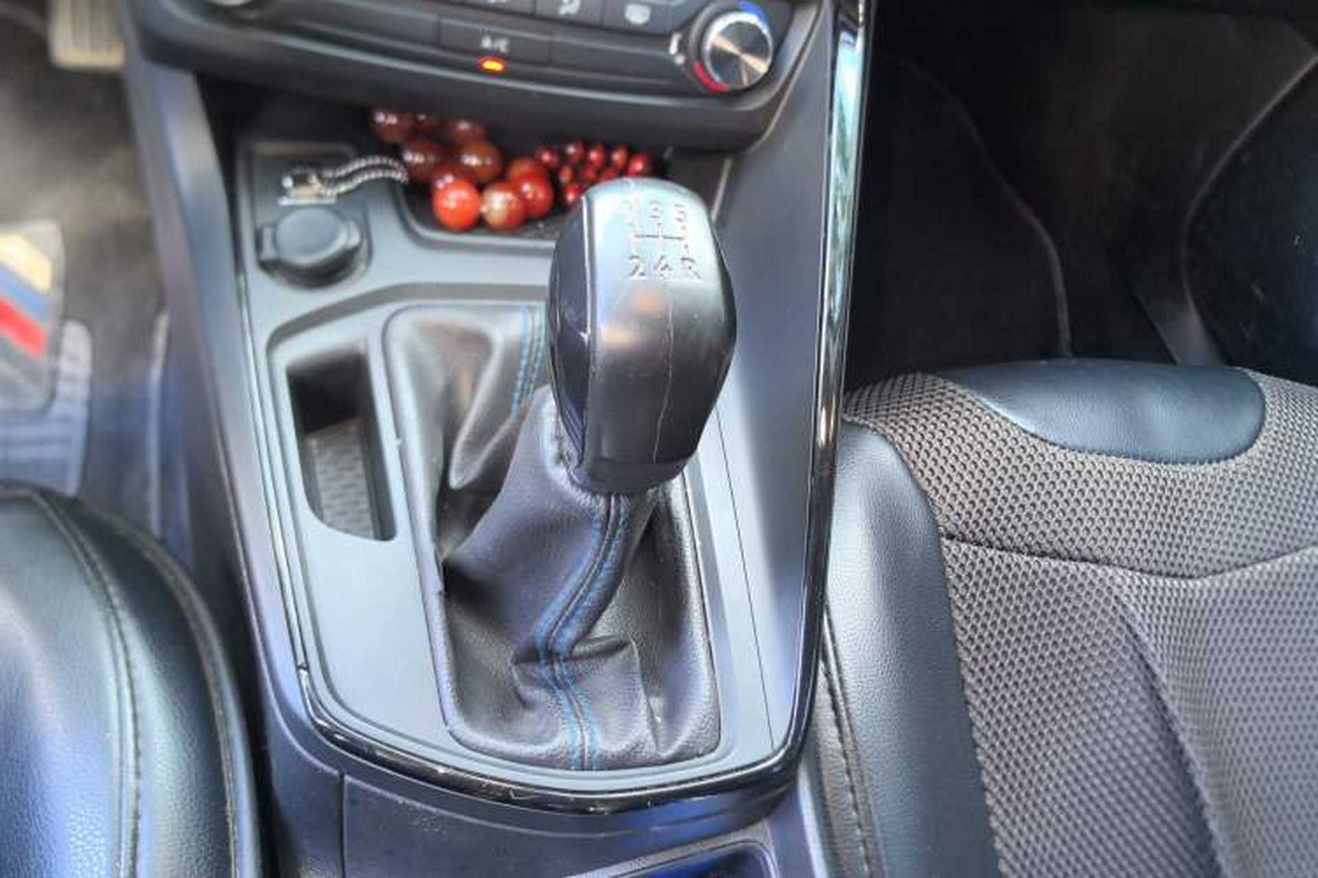 Used Peugeot 308 2016 1.6L Manual Fashion Edition Gear Lever