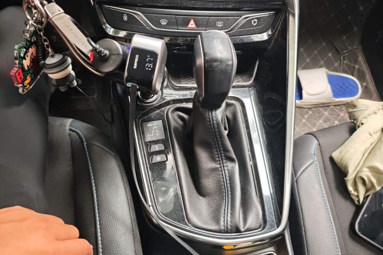 Used Peugeot 308 2016 230THP Automatic Luxury Edition Gear Lever